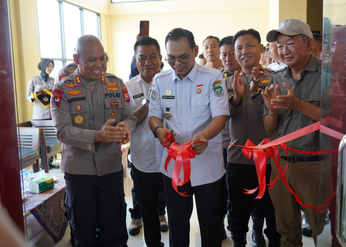  Kapolres dan Bupati Seluma Bangun  Command Center,  Pos Lantas Simpang Enam Jaga Ketertiban