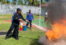    Satpol PP dan Damkar BS Gelar Simulasi Kebakaran di Rutan Manna