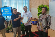 Juara Umum Treasury Award KPPN, Pemdakab BS Terima Penghargaan