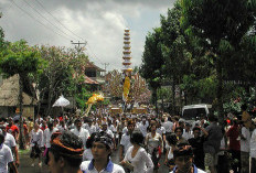 Bali: Simfoni Budaya, Alam, dan Spiritualitas