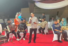    Angkat Situs Bengkulu, Menteri Kebudayaan Fadli Zon Buka Puasa di Benteng Marlborough