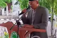 Bupati Bengkulu Selatan, Gusnan Mulyadi, Laksanakan Sholat Idul Adha di Pendopo Rumah Dinas
