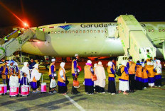 Ribuan Jemaah Haji Furoda Gagal Berangkat, Kerugian Ratusan Miliar Rupiah Mengancam Travel 