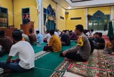 Kapolsek Idaman, Gelar Tarawih Keliling dan Jadi Imam dari Masjid ke Masjid