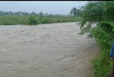 Banjir, Empat Orang Warga Dikabarkan Hanyut 