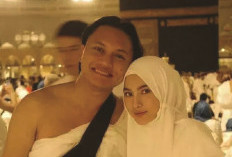 Momen Bahagia Rizky Febian Saat Ibadah Umrah Bareng Mahalini