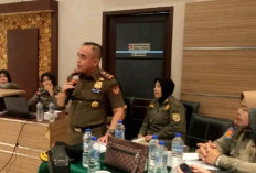 Satpol PP Kandangkan Paksa Hewan Ternak Liar