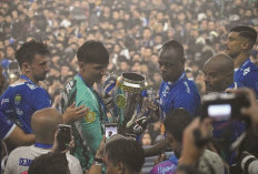 Ricuh di GBLA: Perayaan Juara Persib Tercoreng Aksi Suporter