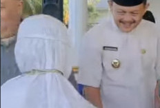 Bupati Bengkulu Selatan Rifa'i dan Wabup Yevri Sambut Jamaah Haji Tiba Kembali di Bengkulu Selatan Setelah Men