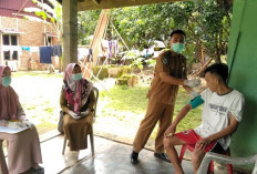 Puskesmas Dusun Baru  Pelayanan Kesehatan, Lakukan Tes Darah untuk Lansia dan Ibu Hamil