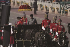 Momen Prabowo Ikuti Parade HUT Ke-76 India hingga Jokowi Sunmori Keliling Solo