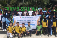 Workshop Jurnalistik, Ajarkan Siswa Berfikir Kritis dan Tajam