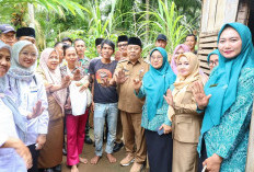 Wabup Seluma Tinjau Dua Rumah Tidak Layak Huni, Pastikan Bantuan Tepat Sasaran