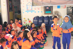 Bank Mandiri Bagikan Ribuan Paket Buku Melalui Mandiri Peduli Sekolah