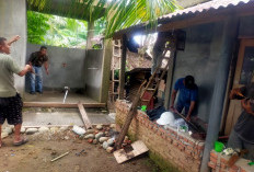 Sambut Ramadhan, Jamaah Gotong Royong Bersihkan Masjid Al-Barokah