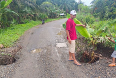 Jalan Provinsi Padang Cekur–Tanah Abang Terancam Putus, Warga Minta Perbaikan Segera