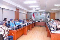    Wamenaker Bertindak Cepat Atas Permasalahan Kerja di Hari Libur Nasional Wajib Bayar Lembur