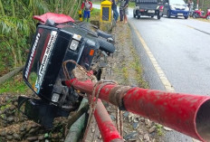 Hantam Pembatas Jembatan, L300 Nyaris Terjun ke Jurang