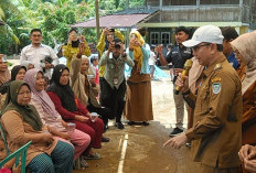 Istri Bupati Seluma, Launching Pemberian Obat Cacing Massal, di Desa Sungai Petai