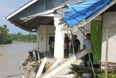 Rumah Warga Kembang Mumpo Nyaris Ambrol, Dapur Terseret Sungai Alas