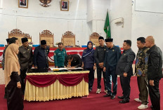 Pj Bupati, Sampaikan Nota Pengantar APBD 2025