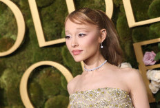 Ariana Grande Bantah Isu Pensiun, Janji Kembali Tampil Tahun Depan