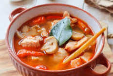  Kuliner Thailand: Tom Yam, Sup Asam Pedas yang Mendunia