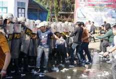 Penjabat (Pj) sekda Kota Bengkulu, Eko Agusrianto, Hadiri Simulasi Sistem Pengamanan Kota (Sispam Kota)