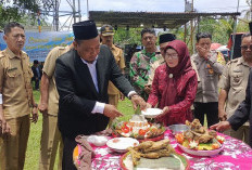 HUT Margo Sari ke- 14 Tahun, Desa Gelar  Syukuran dan Potong Tumpeng 