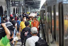 Bergegas Pesan, Tiket Kereta Api Arus Balik Lebaran Hampir Ludes