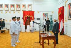 Resmi Bupati dan Wakil Bupati Bengkulu Selatan Dilantik Gubernur Bengkulu, Menteri Desa Hadir Pelantikan