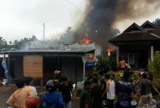 Kebakaran di Pasar Tais Seluma, Hanguskan Enam Ruko, Kerugian Ditaksir Rp 1 Miliar