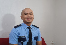 Wendi Cagur dan Istri Batal Berangkat Haji Tahun Ini, Begini Penjelasannya