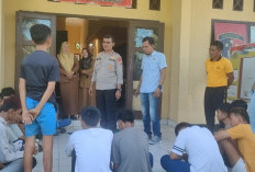 Polisi Bina 17 Remaja Terduga Gangster di Seluma, Tiga Celurit dan Gir Motor Diamankan