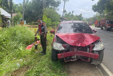 Gagal Nyalip, Vario Hantam Etios Valco, Satu Korban Alami Luka Berat