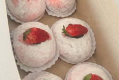 Mochi Strawberry (Ichigo Daifuku) Camilan Tradisional Jepang